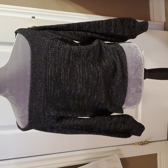 Women's off the shoulder sweater - Picture 3 of 4